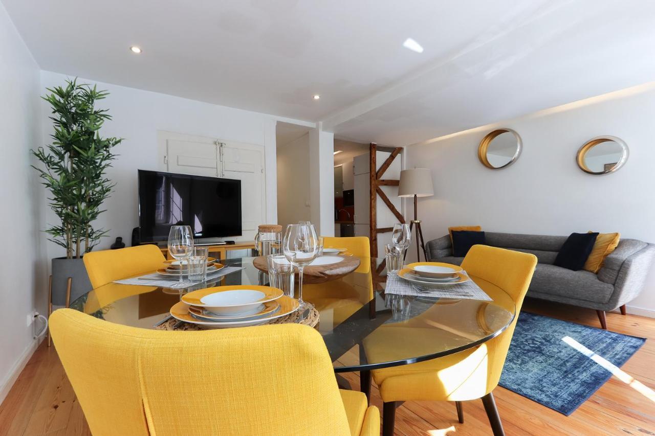 Charming And Stylish Downtown Apt In XIX Century Building Лиссабон Экстерьер фото