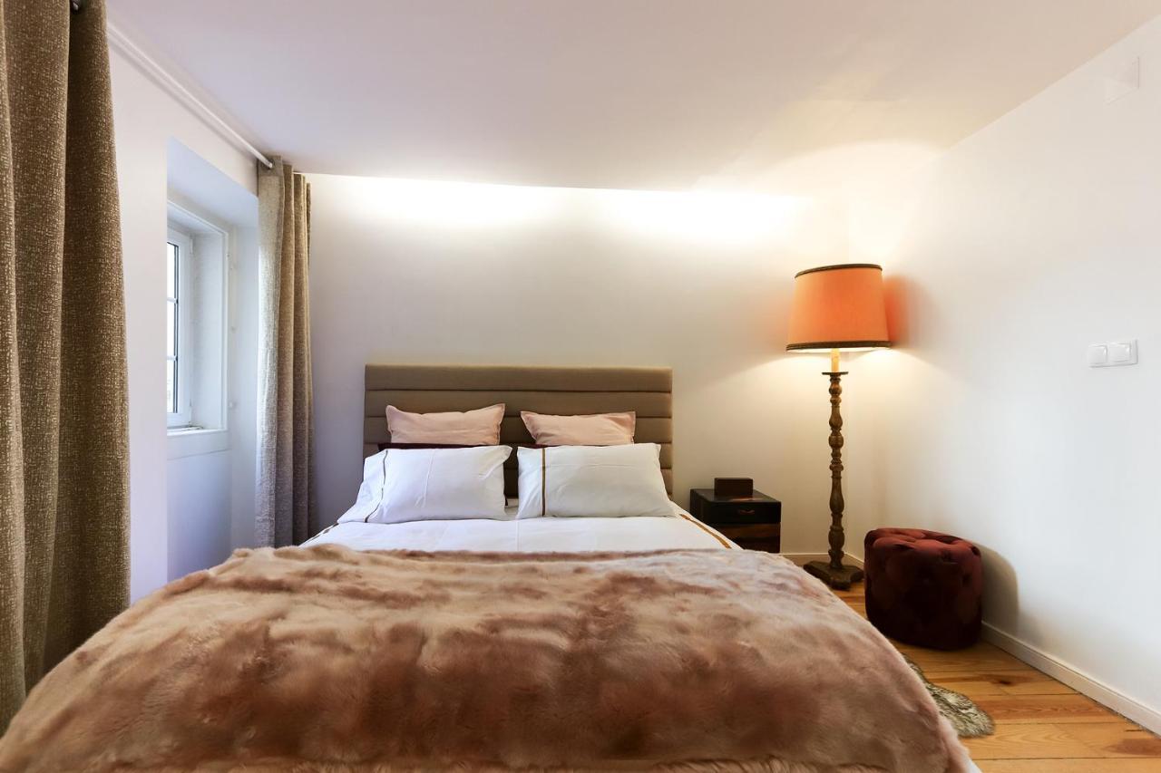 Charming And Stylish Downtown Apt In XIX Century Building Лиссабон Экстерьер фото